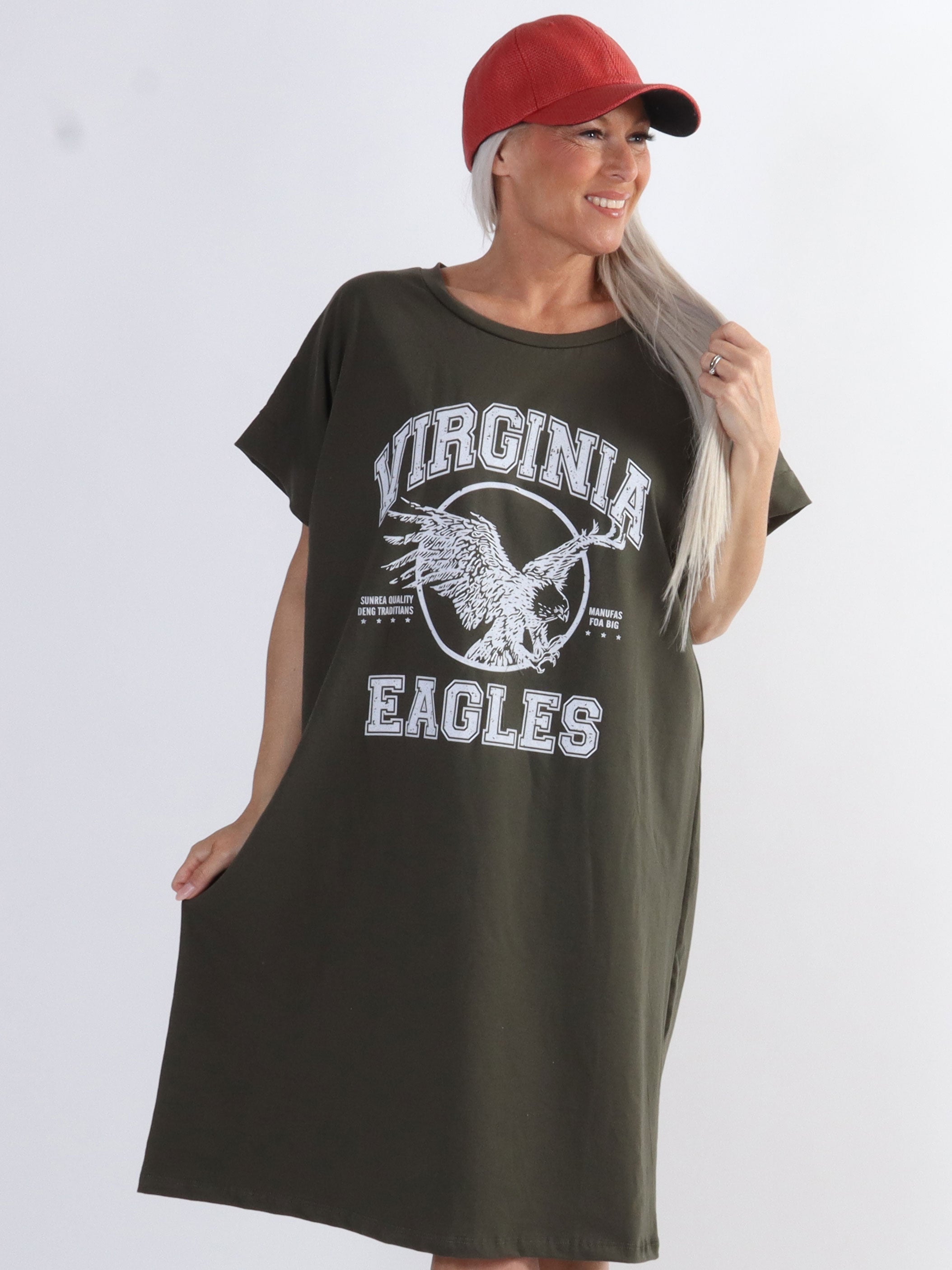 Virginia - Mjuk plus size t-shirt klänning med motiv - Black